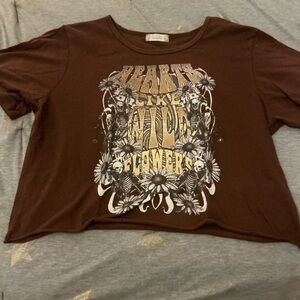 Altar’d State “Hearts Like Wildflowers” Vintage Crop Tee